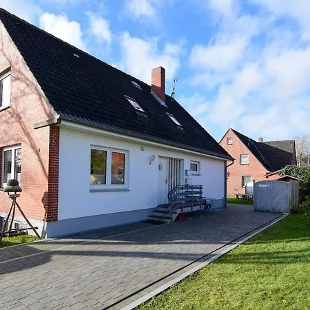 Apartment Halligweg Nr 8 *
